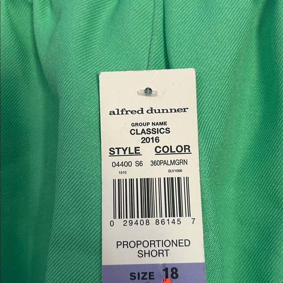 NWT Alfred Dunner palm green pull on pants size 18 - Picture 3 of 4